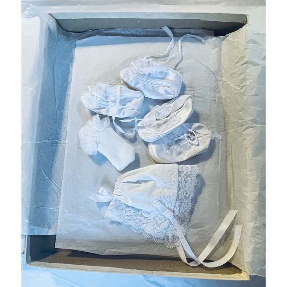 Vintage Phyllis Baby Wear Christening Set Dress Coat Bonnet Shoes Bibs Boxed - Picture 8 of 14